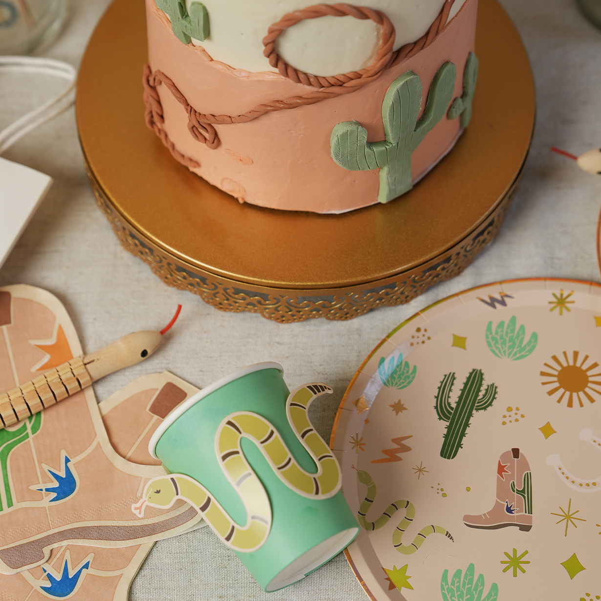 Western Cowboy Party Cups – Snake Sticker Western Cups (12-Pack)