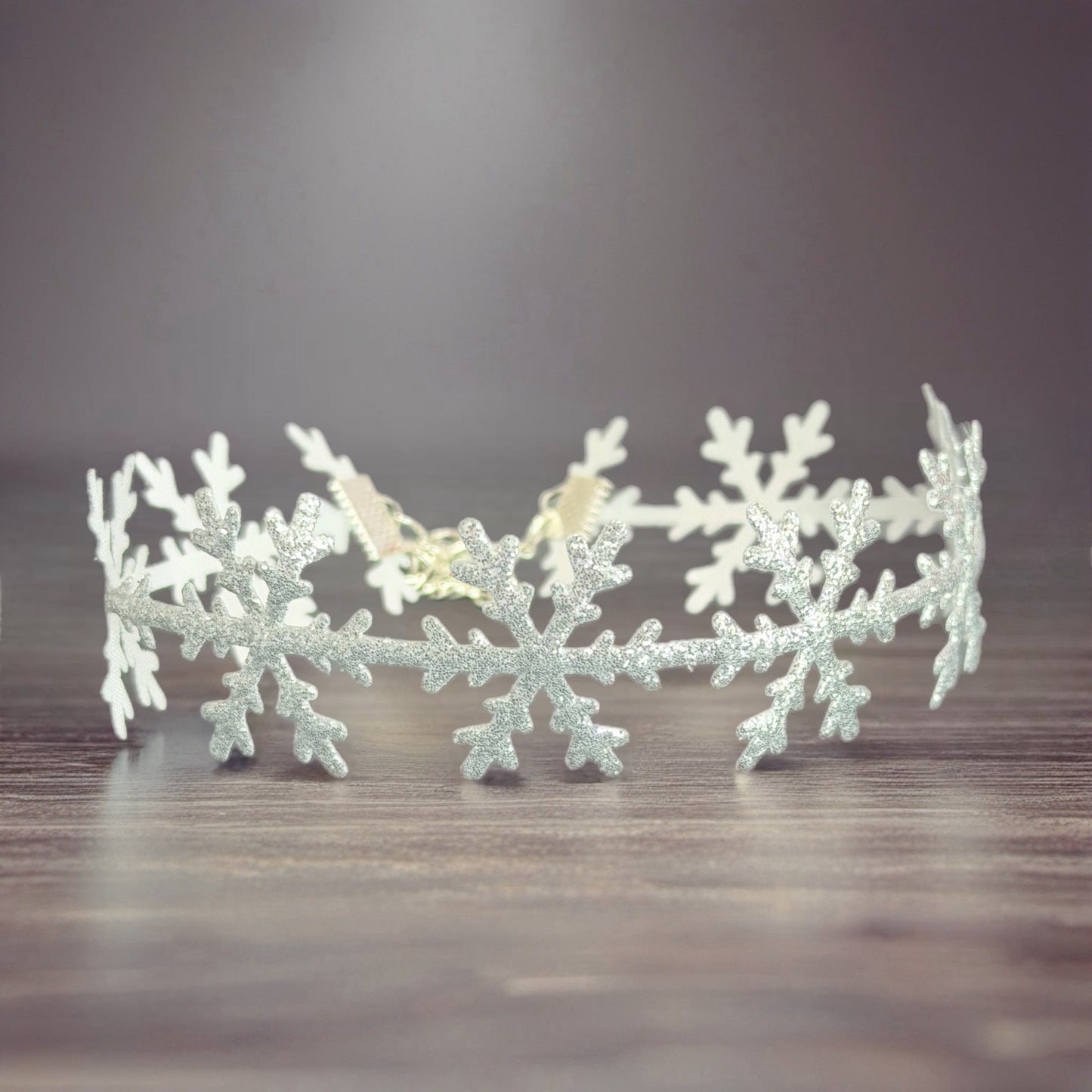 Silver Snowflakes Tumbler Bracelet