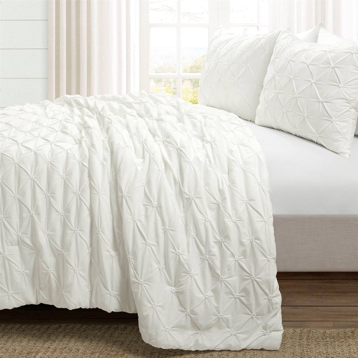 King Size Soft Pleated Cotton 3 Piece Comforter Set White